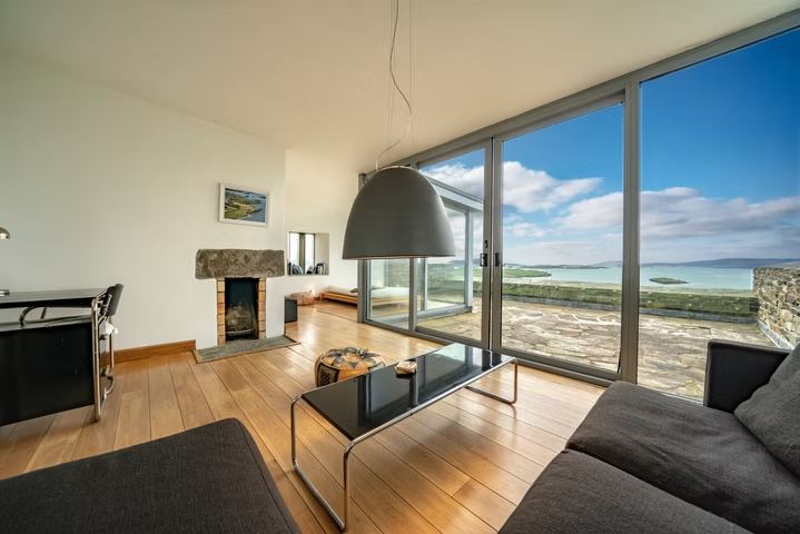 Interior and exterior photo 4